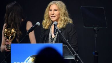 Barbra Streisand says she will leave if Trump is elected