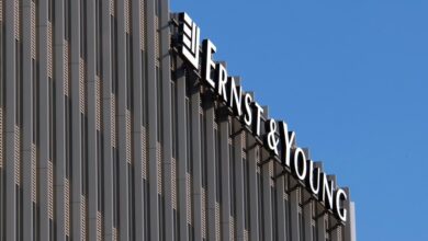 Ernst & Young is laying off dozens of partners in its US offices amid declining revenues in the accounting sector.