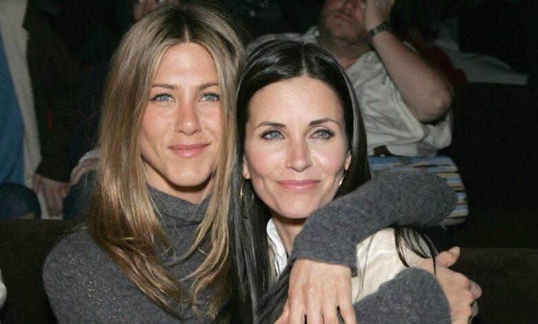 Courteney Cox Wants Jennifer Aniston to Give Her a Job