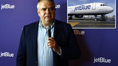 JetBlue CEO to exit on 'advice of my doctor,' cites job 'pressure'