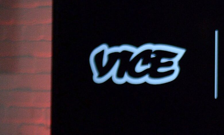 Vice Media plans to lay off several hundred employees and no longer publish material on its Vice.com website, the company’s CEO said in a memo to staff Thursday.