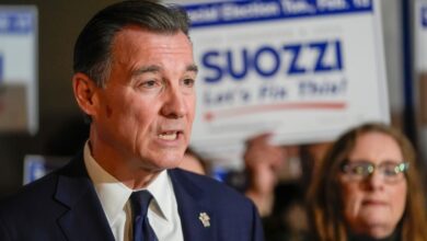 Tom Suozzi