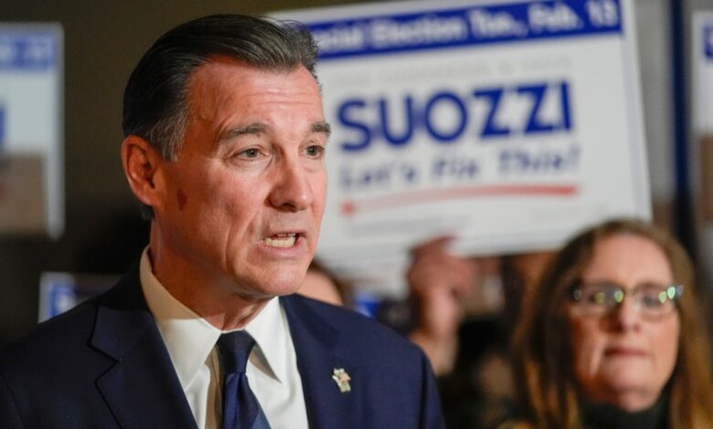 Tom Suozzi