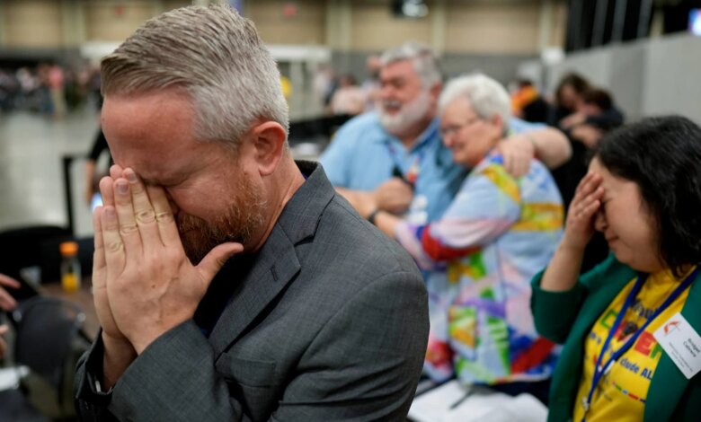 United Methodists Strike Ban on LGBTQ Clergy...... | News & Reporting