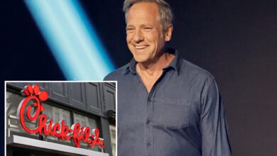 Mike Rowe praises Chick-fil-A over $35 summer camp for kids