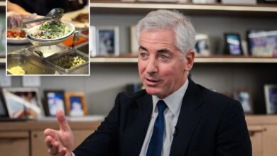 Bill Ackman, investors still back Chipotle after CEO Brian Niccol leaves