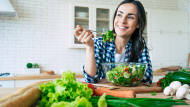 My rude neighbor keeps stealing my vegetables — and bragging about her loot!