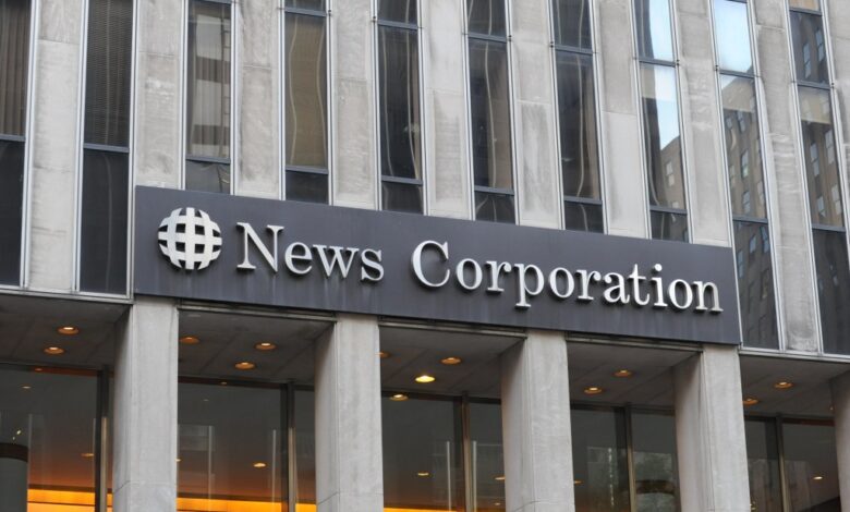 News Corp turned in a 6% increase in fourth-quarter revenue, due in part to strength at its Dow Jones business unit.