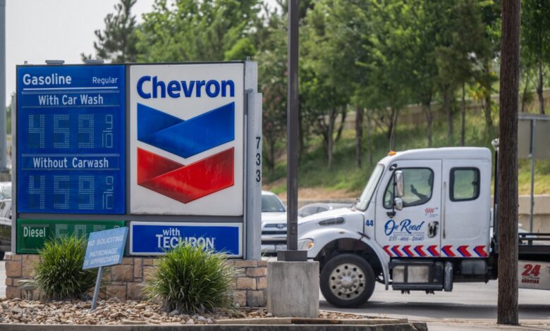 Chevron gas sign