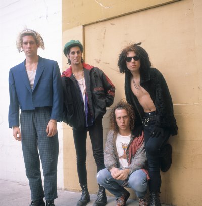 Jane’s Addiction’s Perry Farrell Punches Dave Navarro During Show