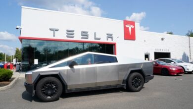 Cybertruck at Tesla dealer