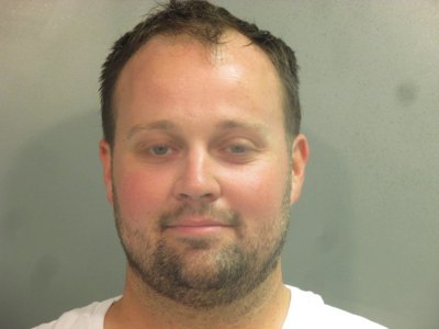 Josh Duggar’s Thanksgiving Dinner Menu in Prison Revealed