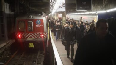 Commuters arrive from a Metro North train at Grand Central terminal on Jan. 7, 2014.