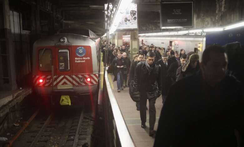 Commuters arrive from a Metro North train at Grand Central terminal on Jan. 7, 2014.