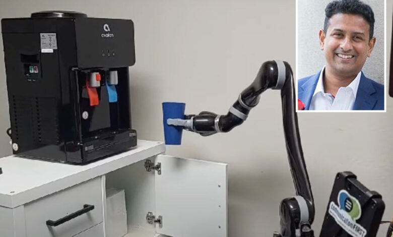 Scientists create robotic arm that can be moved using your imagination