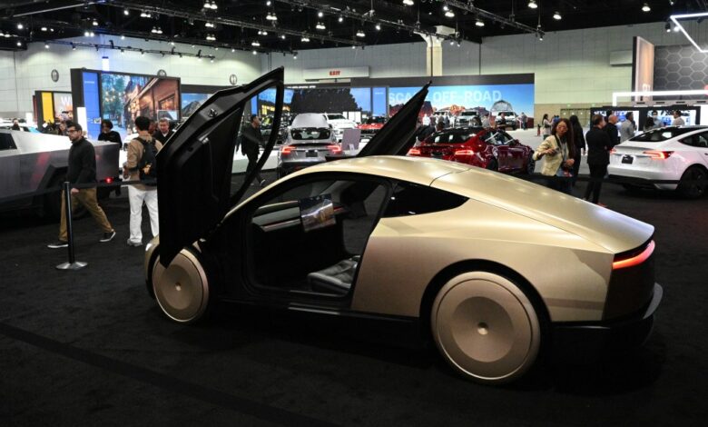 Tesla's Cybercab robotaxi
