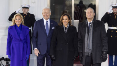 Joe Biden & Kamala Harris' comeback is a snoozefest because no-one cares and the Dems have no bench