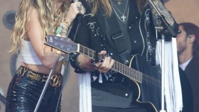 GettyImages-1447137308-Miley-Cyrus-Speaks-Out-Amid-Billy-Rays-Romance-With-Elizabeth-Hurley