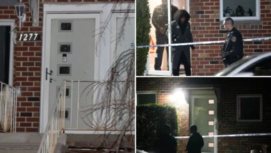 Brooklyn stabbing leaves 1 dead, another clinging to life -- and the attacker is still at large: cops