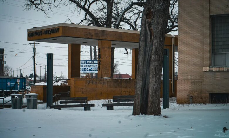 Entrance to the Griggs-Midway Building.