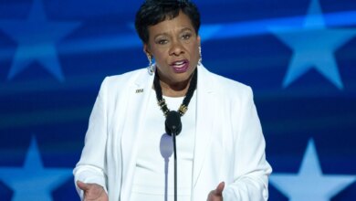 Teachers union pushes 'neopronouns' but claims name 'America' is a problem