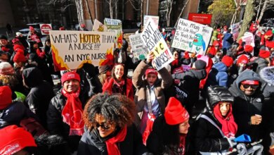 Largest nurses strike in NYC history reaches 2nd week as both sides dig heels in: 'Fight till the very end'