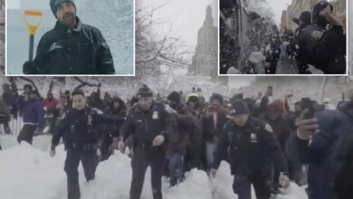 Mayor Mamdani blasted after unruly mob launch 'disgusting' snowball attack on NYPD officers: 'He set the tone' 18 Mayor Mamdani blasted after unruly mob launch 'disgusting' snowball attack on NYPD officers: 'He set the tone'
