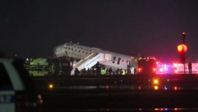 2 Port Authority cops seriously injured as Air Canada flight, emergency vehicle collide at LaGuardia: sources