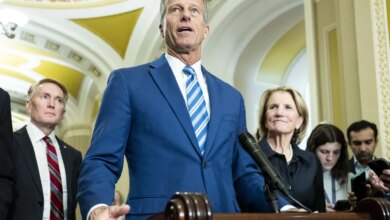 Cowardly GOP senators run home