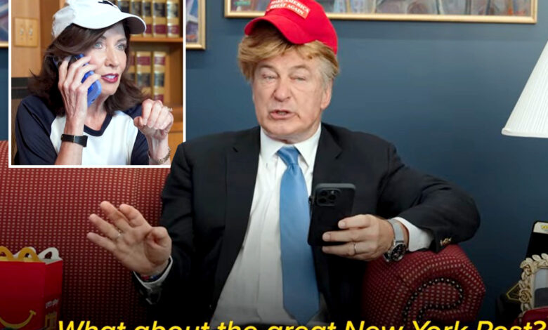 Gov. Hochul plays 'cringey' video of Alec Baldwin spoofing Trump at NY correspondents event