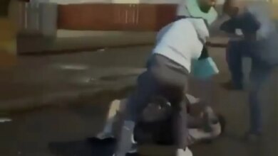 Locals intervening to stop an attempted stabbing in Belfast.