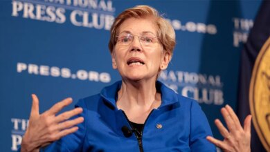 Senator Elizabeth Warren speaking at the National Press Building in Washington, D.C.