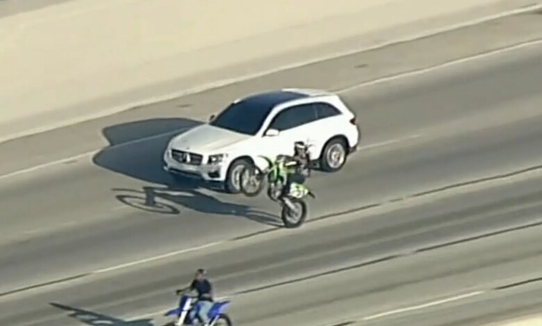 High-speed driver rips across LA in dangerous police chase