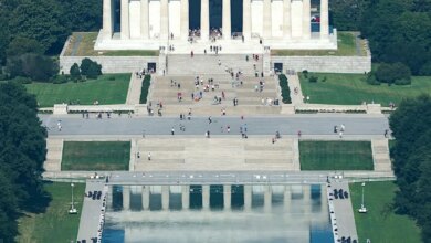 lincoln memorial and the reflecting pool