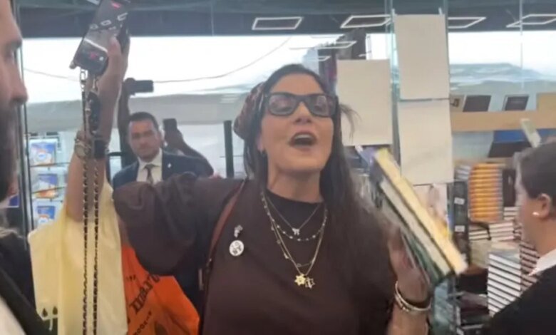 Stephanie Benshimol confronts Mayor Zohran Mamdani in a Judaica store.